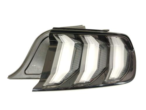 Used Right taillight Right taillight 32992411 32992411