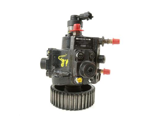 Used Injection pump Injection pump 9833131 9833131