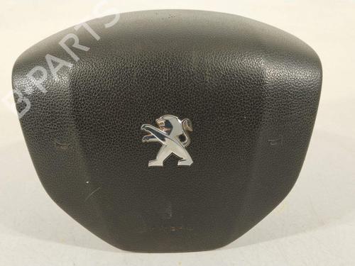 driver-airbag-peugeot-expert-bus-v_-2016-34444786 main image