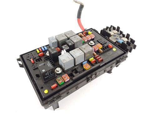 Used Fuse box Fuse box 22179651 22179651