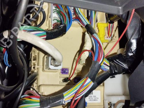 fuse-box-toyota-auris-_e18_-2012-2013-2014-2015-2016-2017-2018-2019-36230917 main image