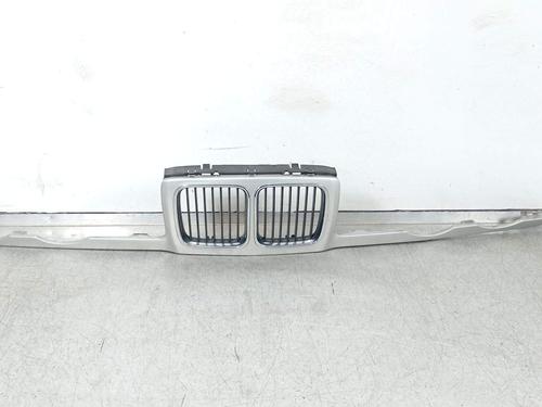 Used Grille Grille 32043337 32043337