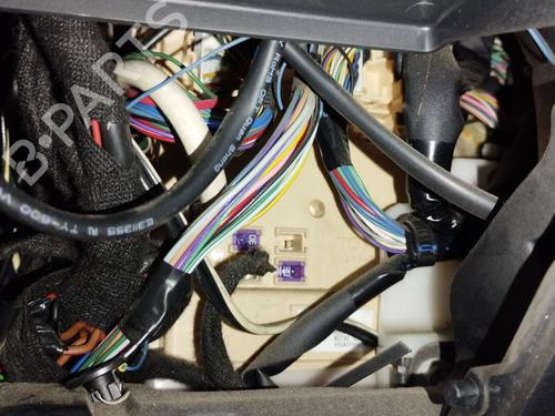 Used Fuse box Fuse box TOYOTA AURIS Estate (_E18_) 1.8 Hybrid (ZWE186_, ZWE186R, ZWE186H) (136 hp) 36230944 36230944