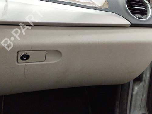 Used Glove box MERCEDES-BENZ C-CLASS (W204) [2007-2015]  18649889