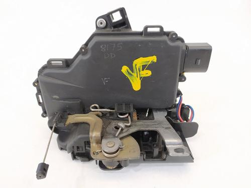 Used Front right lock Front right lock VW PASSAT B5.5 (3B3) 1.6 (102 hp) 9582119 9582119