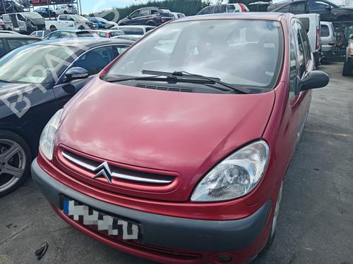 Left headlight CITROËN XSARA PICASSO (N68) 2.0 HDi | BP26579333C28 