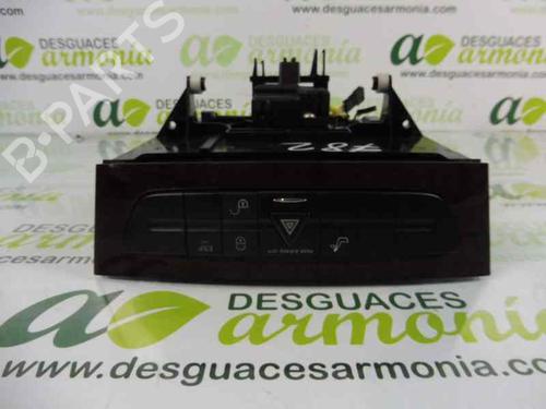 Used Warning switch MERCEDES-BENZ E-CLASS (W211) E 320 CDI (211.026) (204 hp) 3466484