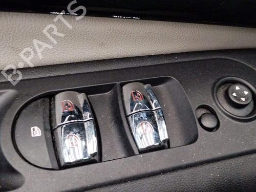 Mando elevalunas delantero izquierdo Mando elevalunas delantero izquierdo MINI MINI CLUBMAN (F54) Cooper (136 hp) 39684667 39684667