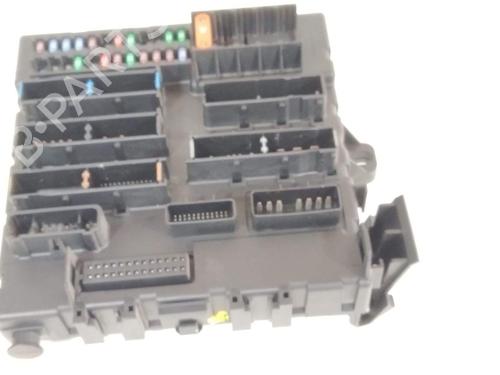 Used Fuse box Fuse box 24662936 24662936