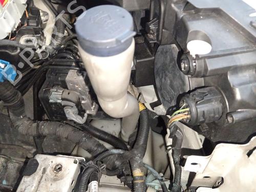 Used Windscreen washer tank Windscreen washer tank 38073733 38073733