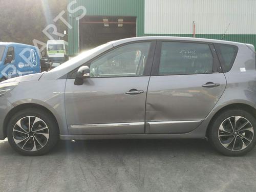 Brugte RENAULT SCÉNIC III (JZ0/1_) 1.5 dCi 4864778