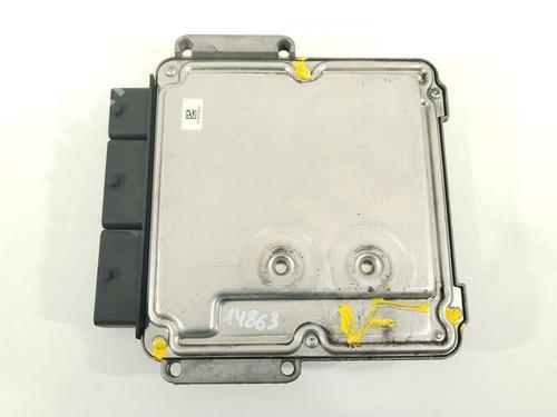 Used Engine control unit (ECU) NISSAN PRIMASTAR Van (X83) 2.0 dCi 115 (114 hp) 28608362