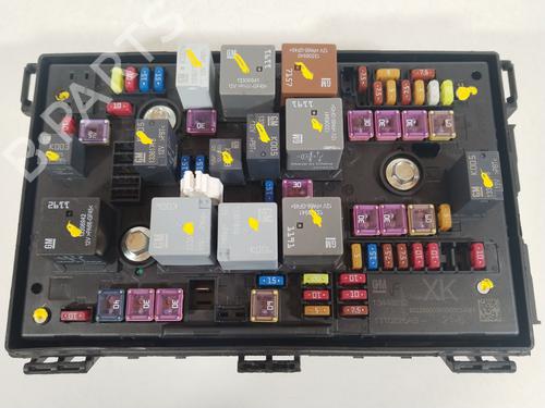 Used Fuse box Fuse box OPEL ZAFIRA TOURER C (P12) 1.6 CDTI (75) (136 hp) 34471956 34471956