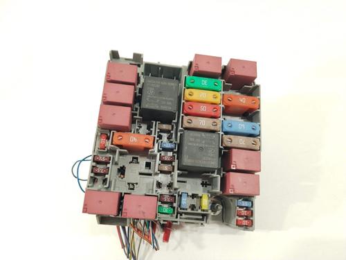 Used Fuse box Fuse box 26548624 26548624