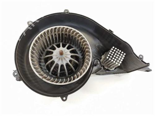 Used Heater blower motor VOLVO XC70 II (136) D5 AWD (185 hp) 14302766