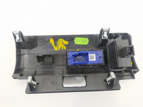 Switch PEUGEOT 308 II (LB_, LP_, LW_, LH_, L3_) 1.6 HDi 100 | BP12453474I30