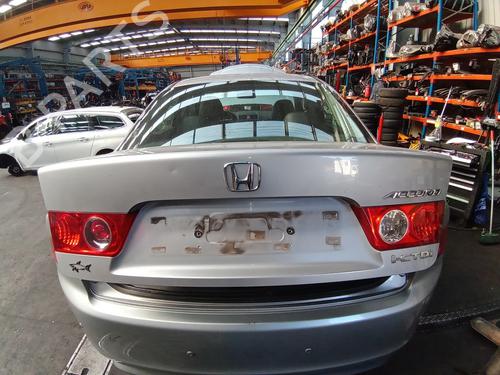 Bakluke CC/Kombi-Kupé HONDA ACCORD VII (CL, CN) 2.2 i-CTDi (CN1) (140 hp) 18144993