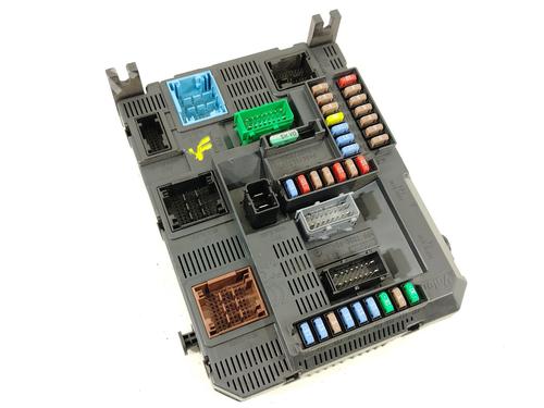 Used Fuse box CITROËN C4 CACTUS 1.6 BlueHDi 100 (99 hp) 31718800