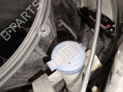 Used Windscreen washer tank Windscreen washer tank 38074557 38074557