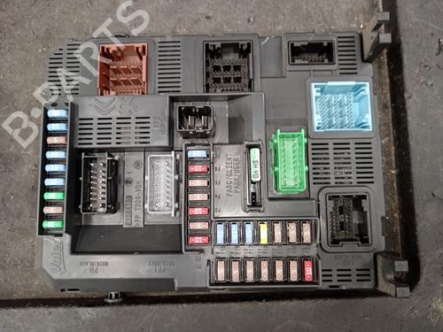 Used Fuse box Fuse box CITROËN C4 SPACETOURER (3D_) 1.6 BlueHDi 100 (99 hp) 35945468 35945468