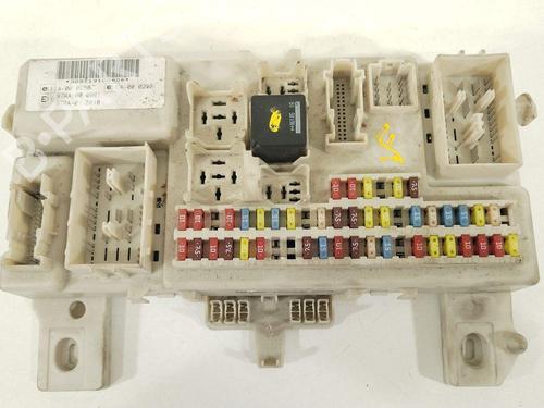 Used Fuse box Fuse box 36222365 36222365