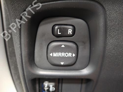 mirror-switch-toyota-aygo-_b4_-2014-19031909 main image