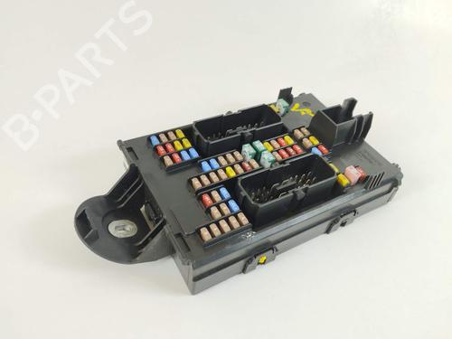 Used Fuse box Fuse box 11848486 11848486
