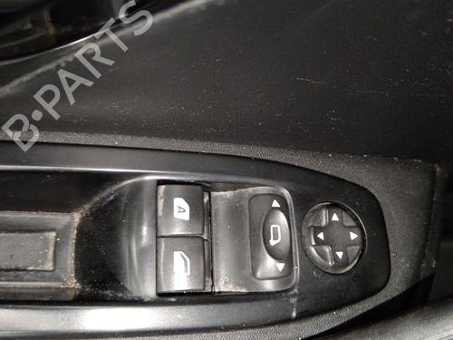 Used Left front window switch Left front window switch PEUGEOT 208 I (CA_, CC_) 1.4 VTi (95 hp) 35951947 35951947