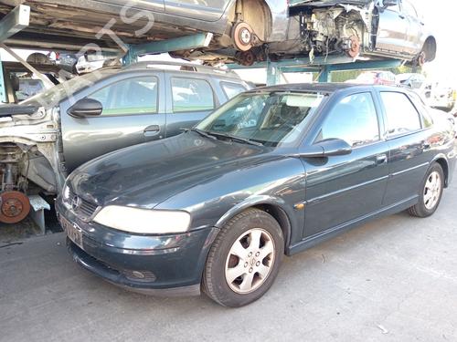 Injection rail OPEL VECTRA B Hatchback (J96) 1.8 i 16V (F68) | BP32232668M98