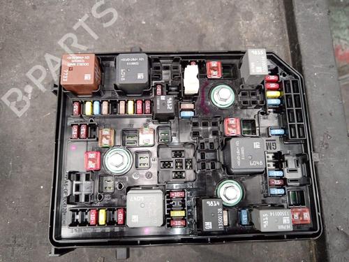 fuse-box-opel-astra-k-b16-2015-2016-2017-2018-2019-2020-2021-2022-33626452 main image