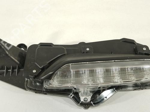 Used Left front indicator TOYOTA YARIS (_P21_, _PA1_, _PH1_) 1.5 (MXPA11) (125 hp) 32725716