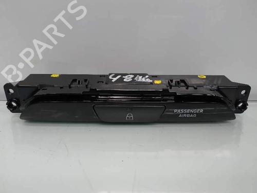 Used Switch Switch 5829128 5829128