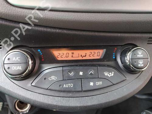 Used Climate control TOYOTA YARIS (_P13_) [2010-2020]  8055523