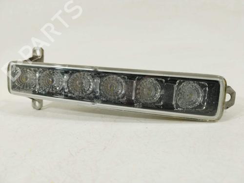 Used Right front indicator Right front indicator 32389989 32389989
