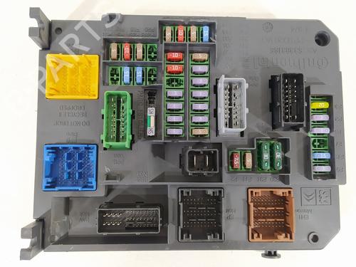 Fuse box CITROËN C4 II (NC_) 1.6 VTi 120 (NC5FS0, NC5FS9) | BP10553982E1 