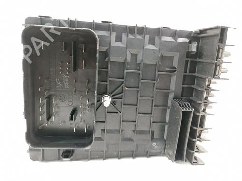 Fuse box VW GOLF V (1K1)  | BP18335609E1 