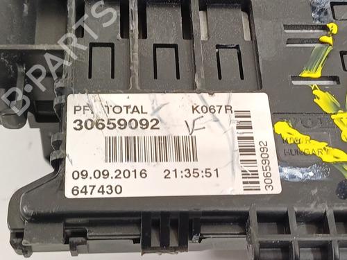 Fuse box VOLVO XC60 I SUV (156) D3 | BP22715156E1