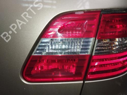 Used Right tailgate light MERCEDES-BENZ B-CLASS Sports Tourer (W245) [2005-2011]  25915813
