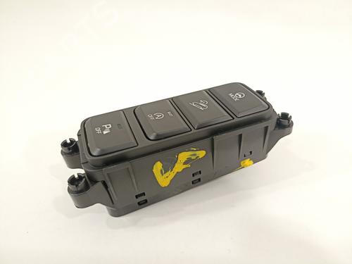 Switch HYUNDAI TUCSON (TL, TLE) 1.6 CRDi | BP13630557I30 