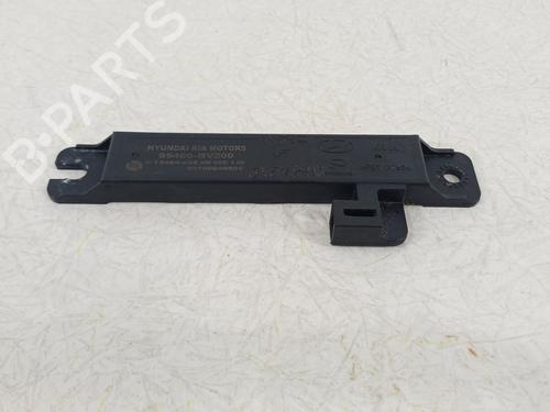 Used Antenna/Base KIA NIRO I (DE) 1.6 GDI Hybrid (105 hp) 26530071