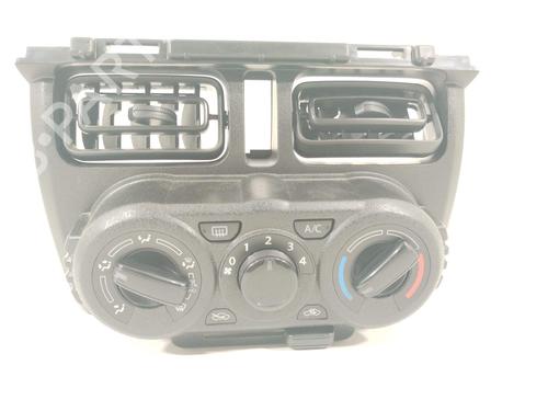 climate-control-suzuki-jimny-closed-off-road-vehicle-a6g-2018-34448186 main image