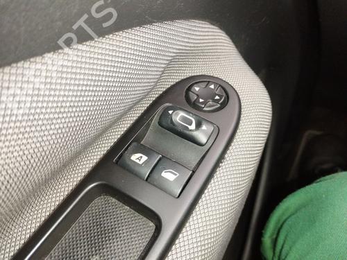 Used Left front window switch Left front window switch CITROËN C3 Picasso (SH_) 1.4 VTi 95 (SH8FSC, SH8FP0, SH8FP6) (95 hp) 34474458 34474458