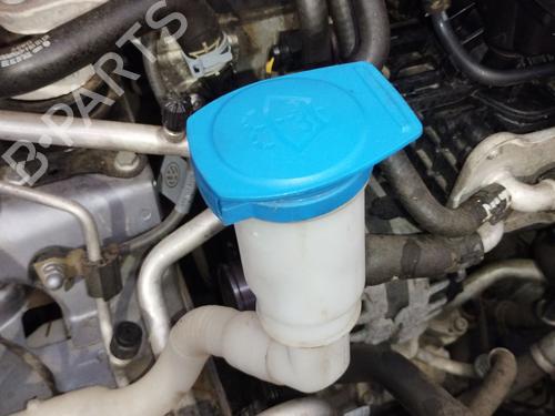 Used Windscreen washer tank Windscreen washer tank 38284856 38284856