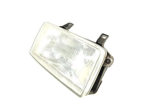 Used Right headlight Right headlight VW TRANSPORTER T4 Van (70A, 70H, 7DA, 7DH) 2.4 D (78 hp) 36238532 36238532