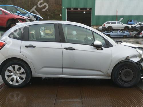 Right front fog light CITROËN C3 II (SC_) 1.4 HDi 70 (SC8HZC, SC8HR0, SC8HP4) | BP32389980C31 