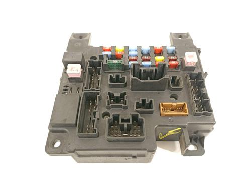 fuse-box-citroen-c-crosser-vu_-vv_-8637a318-519087902-519087902-2007-2008-2009-2010-2011-2012-13541996 main image
