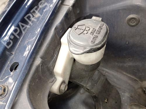 Used Windscreen washer tank Windscreen washer tank 38073772 38073772