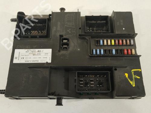 Used Fuse box Fuse box FORD TRANSIT CUSTOM V362 Van (FY, FZ) 2.2 TDCi (100 hp) 33285655 33285655