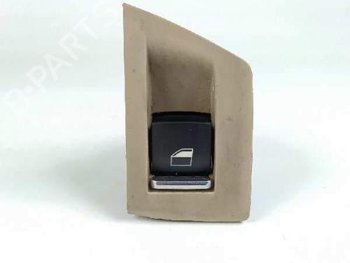 Used Right front window switch Right front window switch 7180380 7180380
