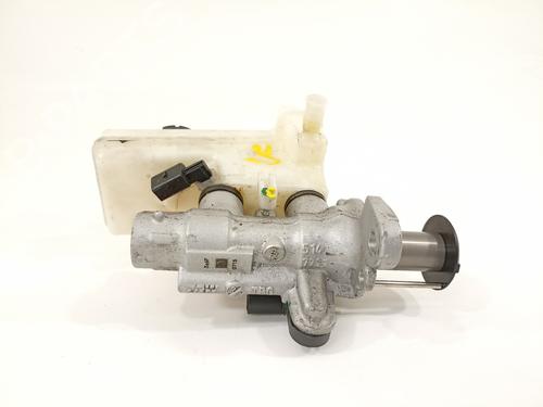 Used Brake master cylinder VW T-ROC (A11, D11) [2017-2025]  18308625